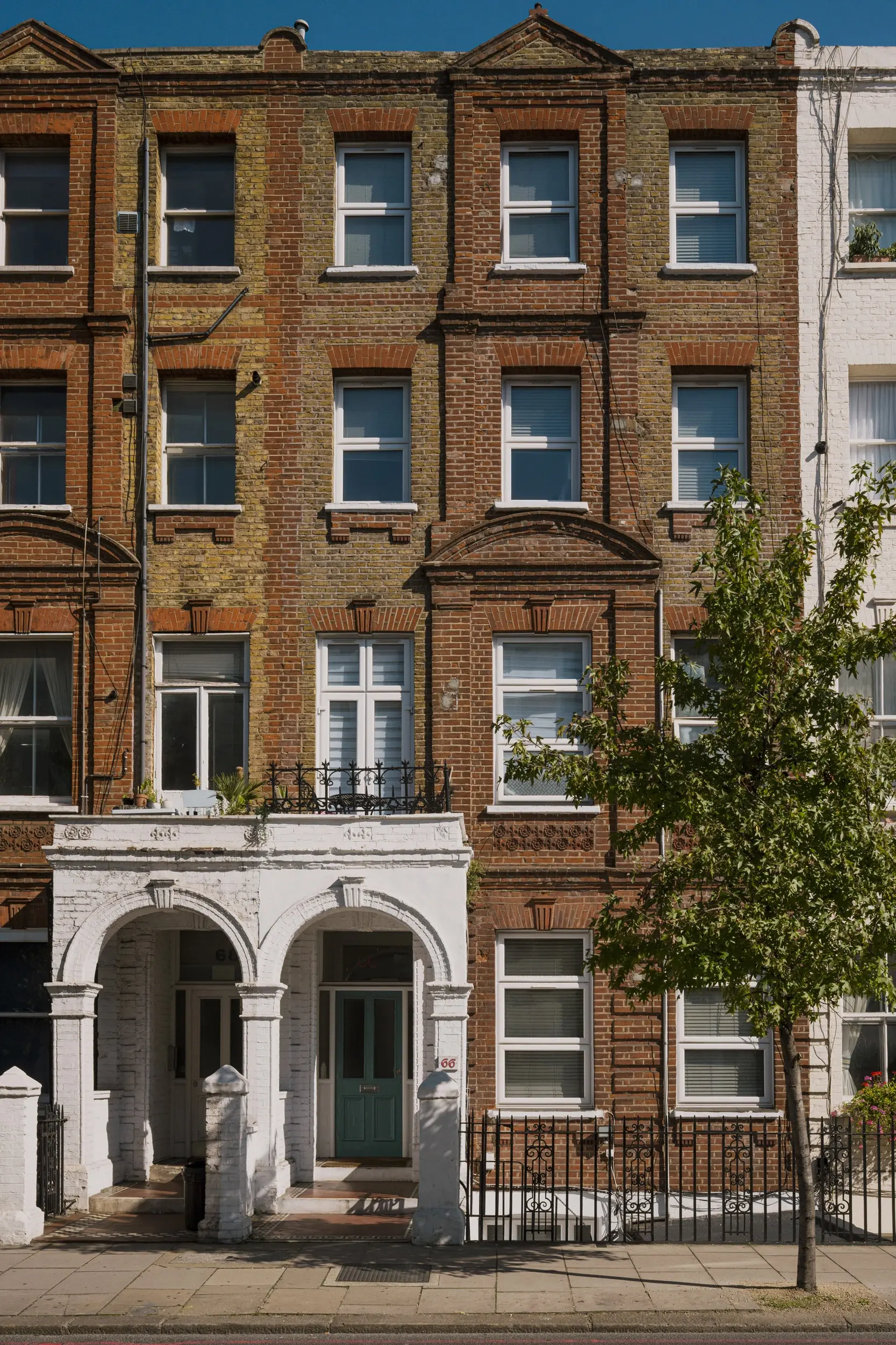 Cozo Living - 66 Warwick Rd