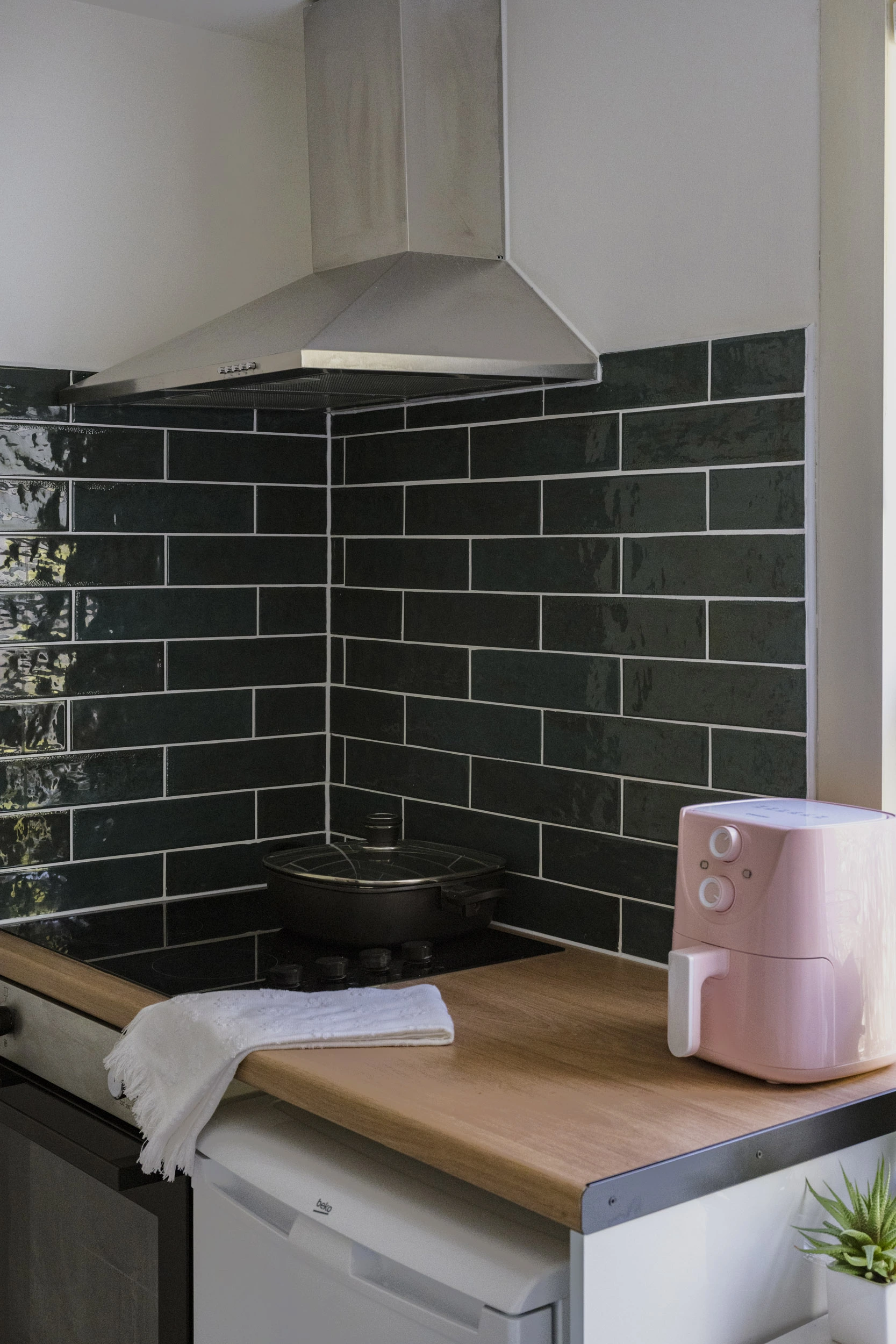 Cozo Living - 66 Warwick Rd