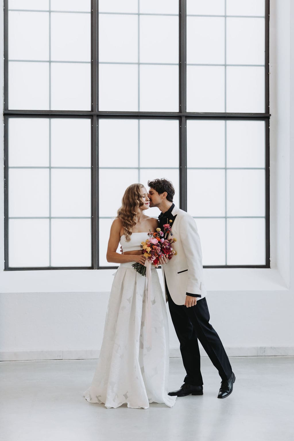 Artsy Spring Wedding Alte Schildkröt Fabrik Mannheim Künstlerin Olga David