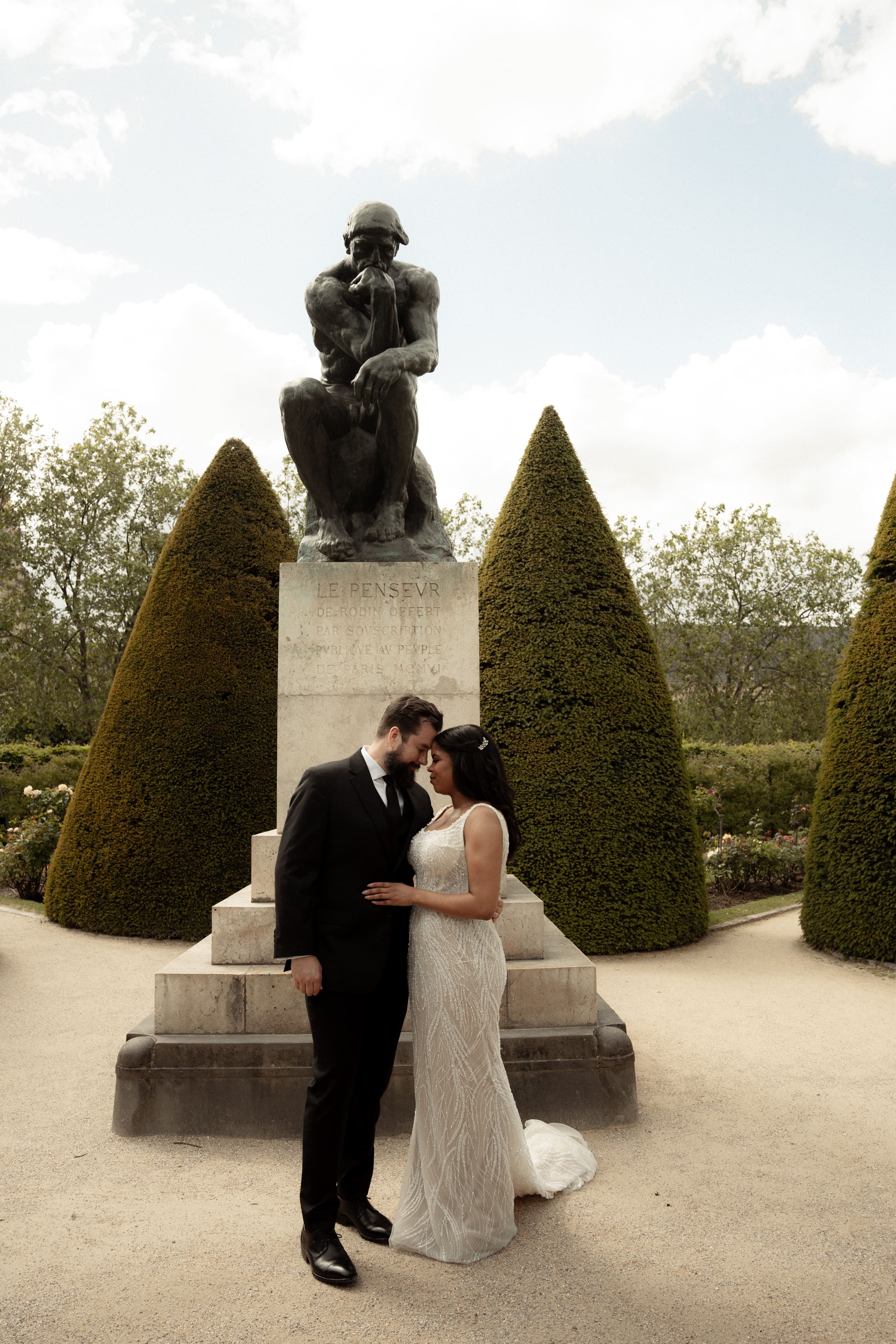 Wedding at Musee Rodin Paris Coule in front of the Thnker by Rodin