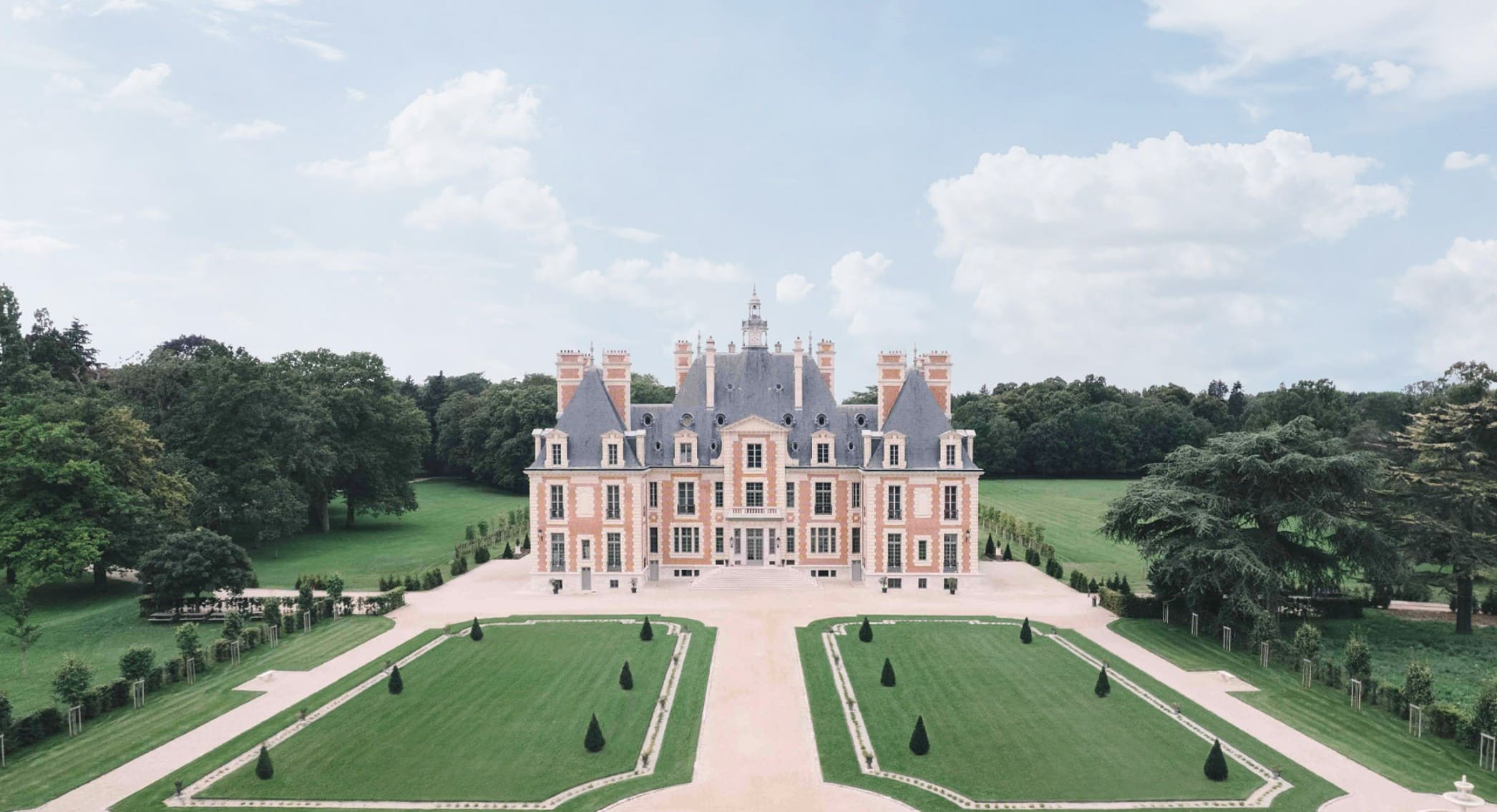 Wedding Venues France Château de Nainville
