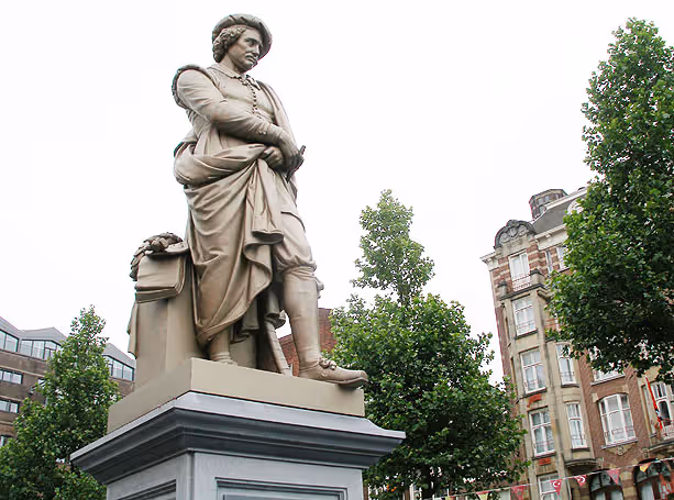 Rembrandt Statue