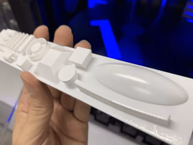 J35 Pro Test Print VeroUltraWhiteS Close-Up View #2