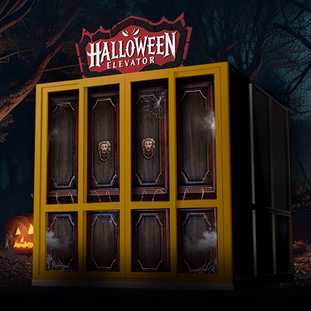 Ascensore scenografico "Magic Elevator - Tema Halloween" con porte gotiche dorate, decorazioni horror animate, ragnatele scenografiche e illuminazione drammatica per esperienza immersiva spaventosa e coinvolgente.
