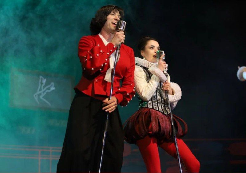 Спектакль 'Примадонны'