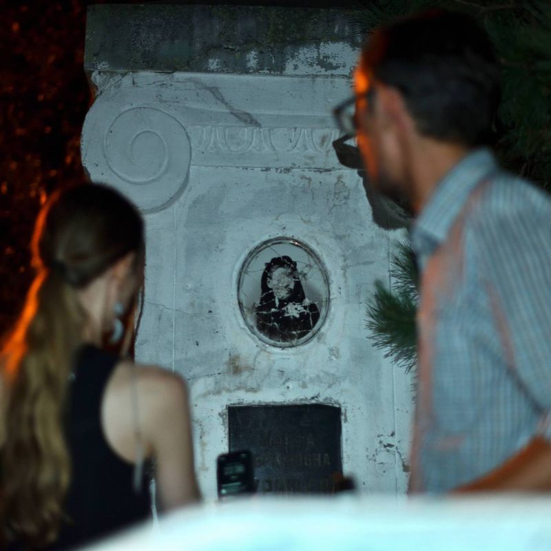 Экскурсия по Всесвятскому кладбищу «Некротропки»