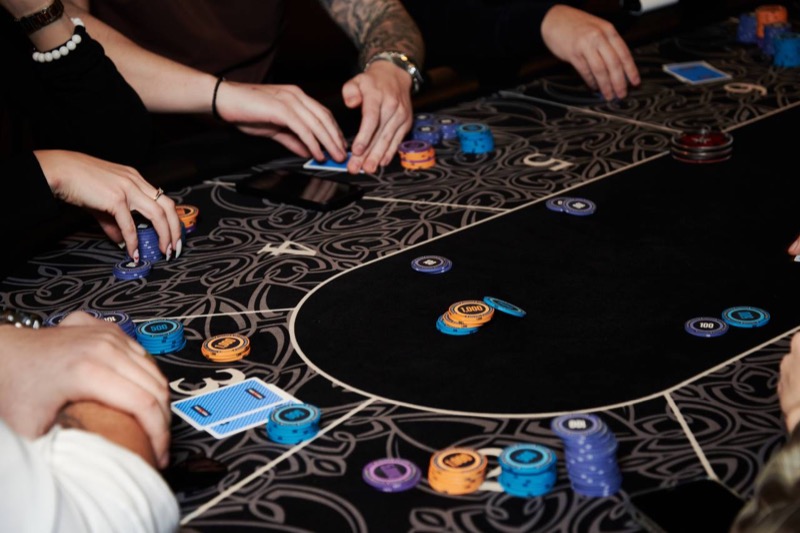 Турнир по спортивному покеру