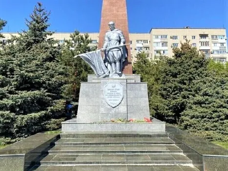Экскурсия "Всесвятский некрополь. Грустные истории"