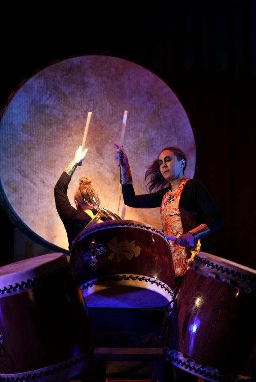 Группа Taiko Drums OO-Nami