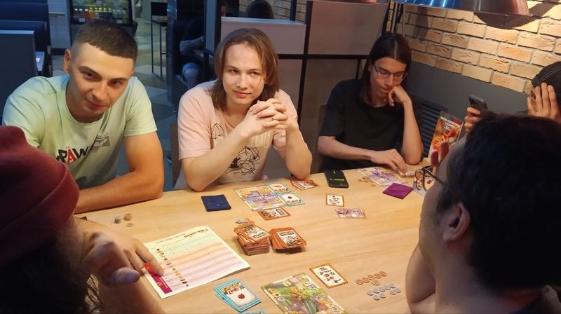 Игротека с настольными играми и своей игрой