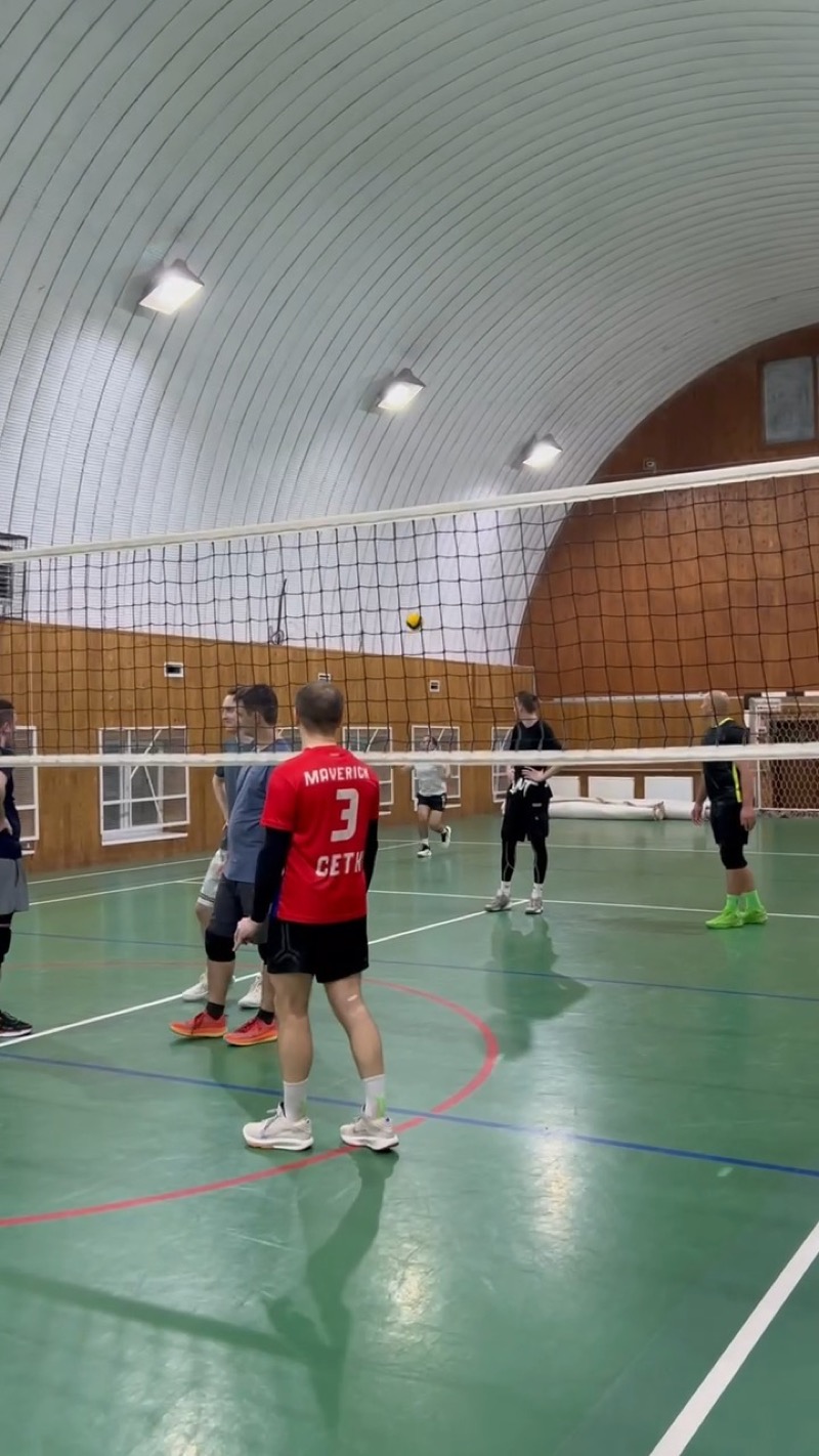 Волейбол: игровая с тренером