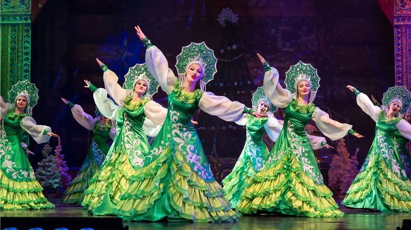 Новогодний бал во Дворце искусств "Премьера"