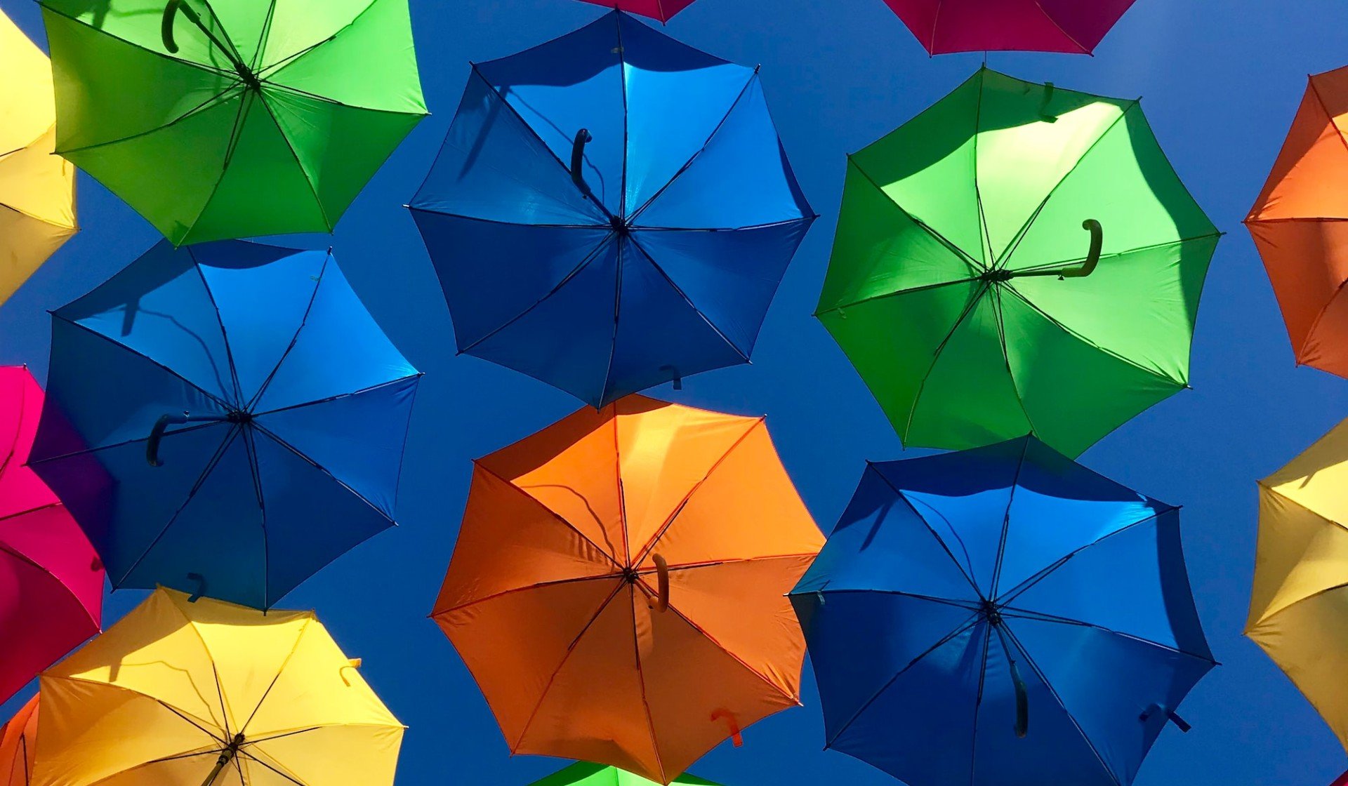 Fintech Marketing Strategy: 6 Examples For Inspiration
