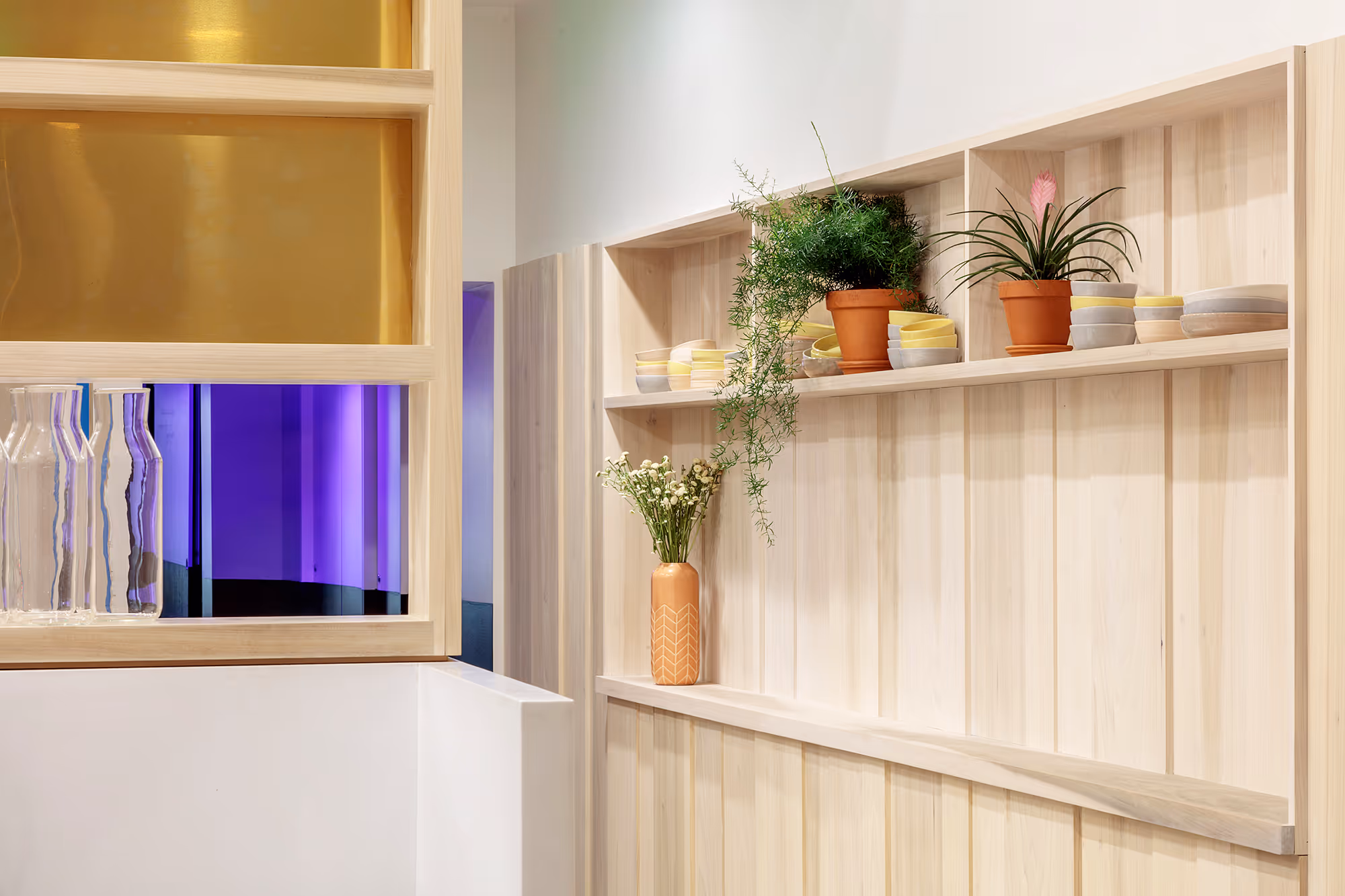 detail of Kismet built-ins