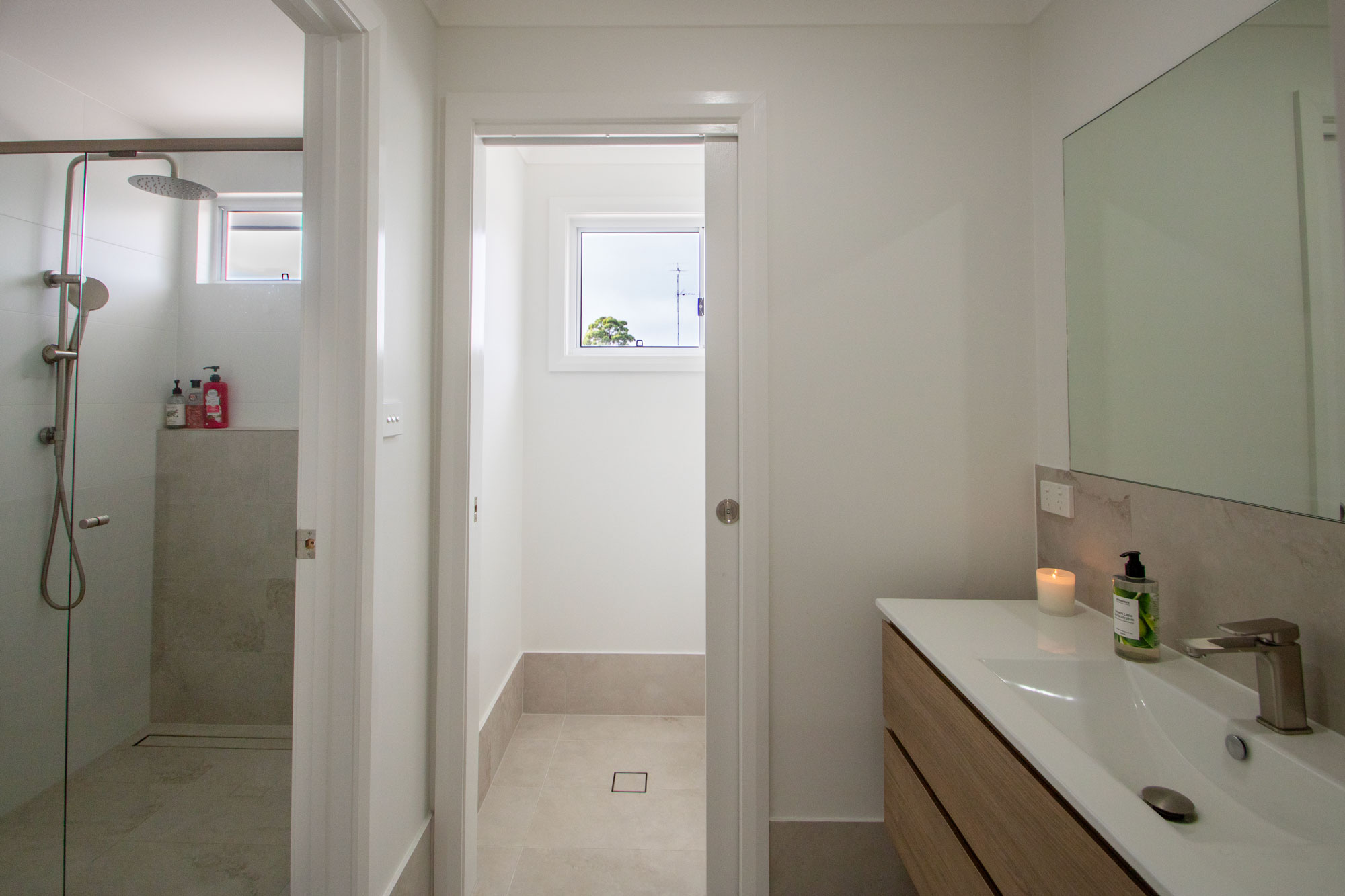 Main bathroom