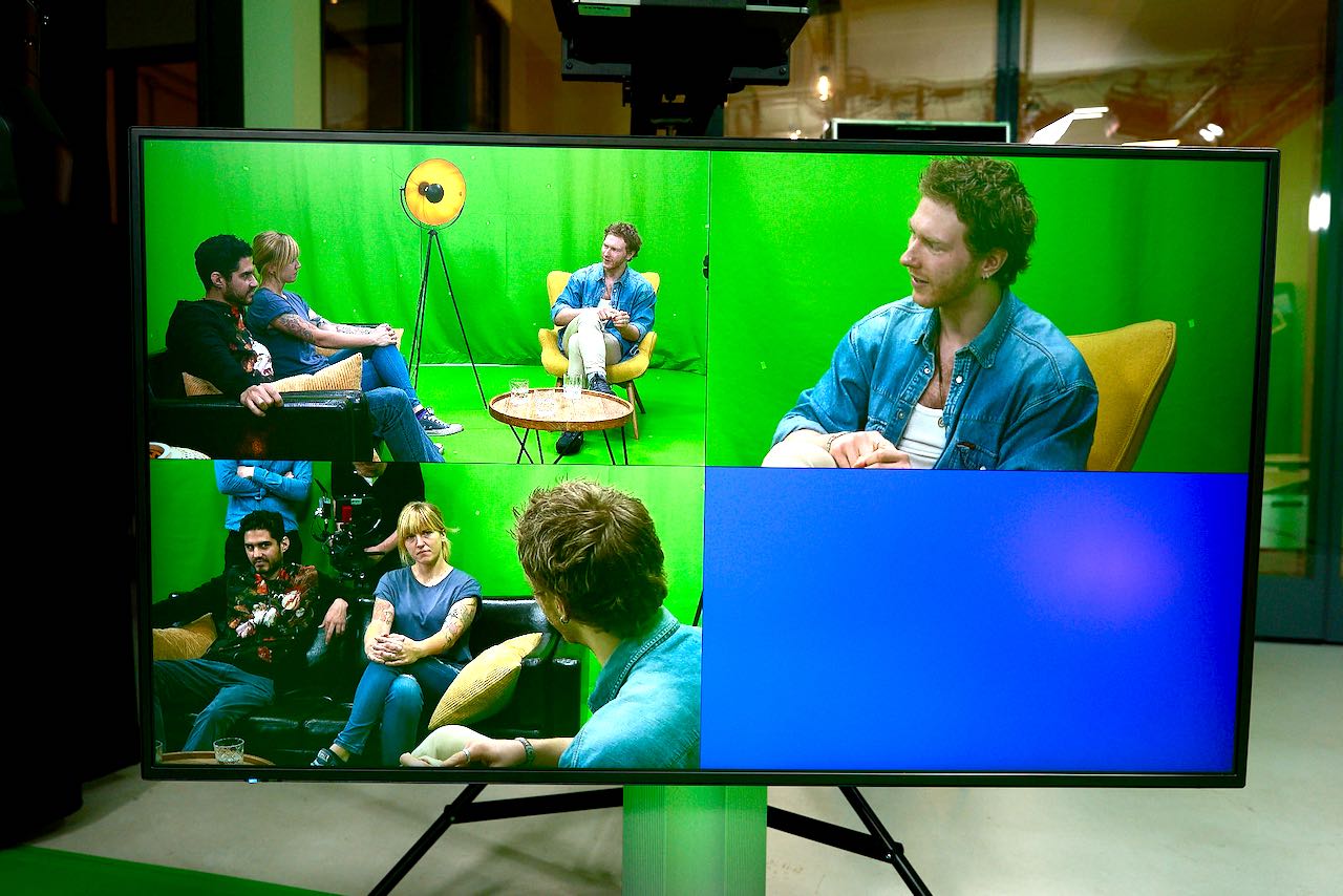 Womit Events & Videos in virtuellen Sets produzieren?