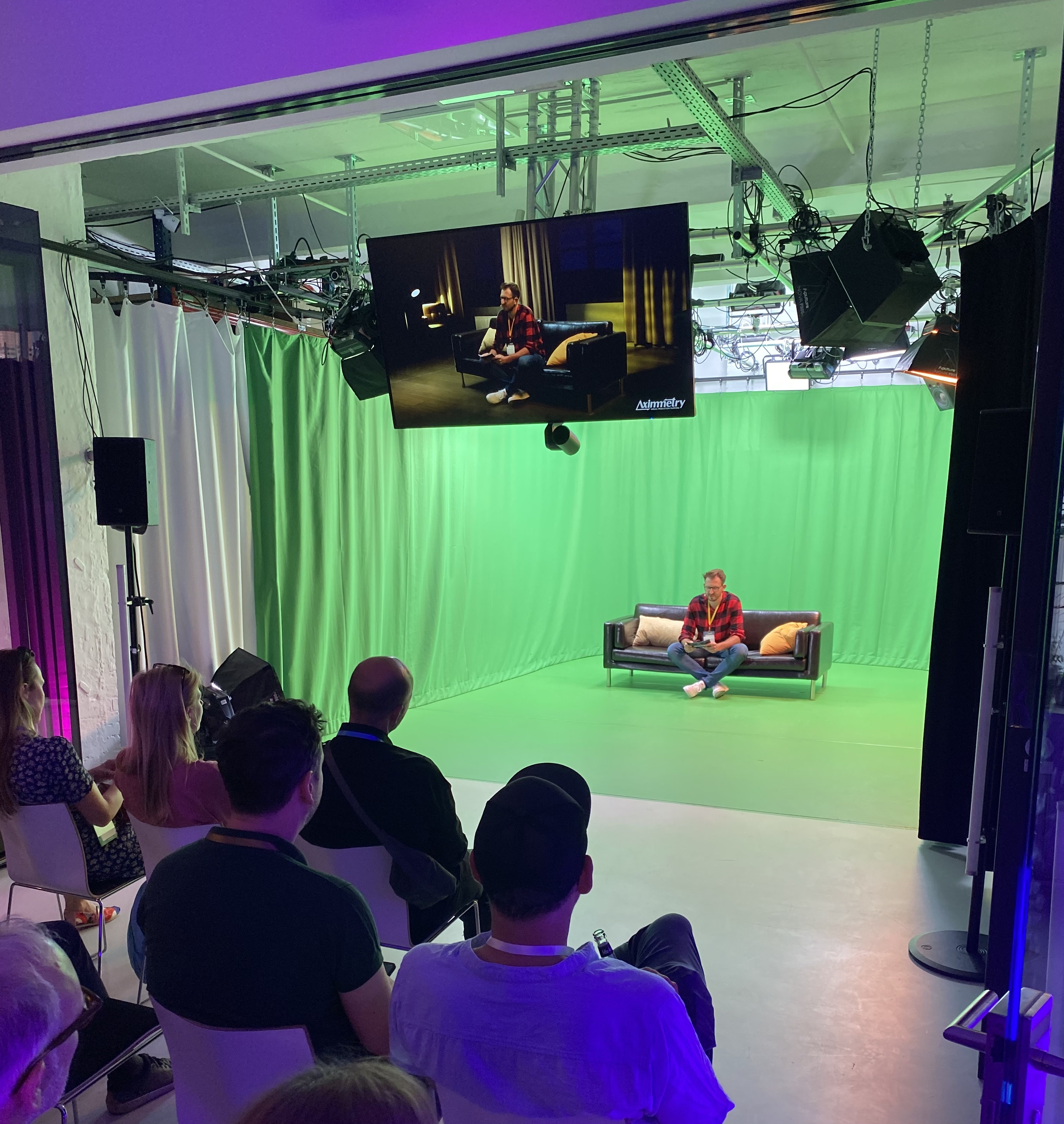 Anniversary and Live Show: 10 Years of Jakobs Medien