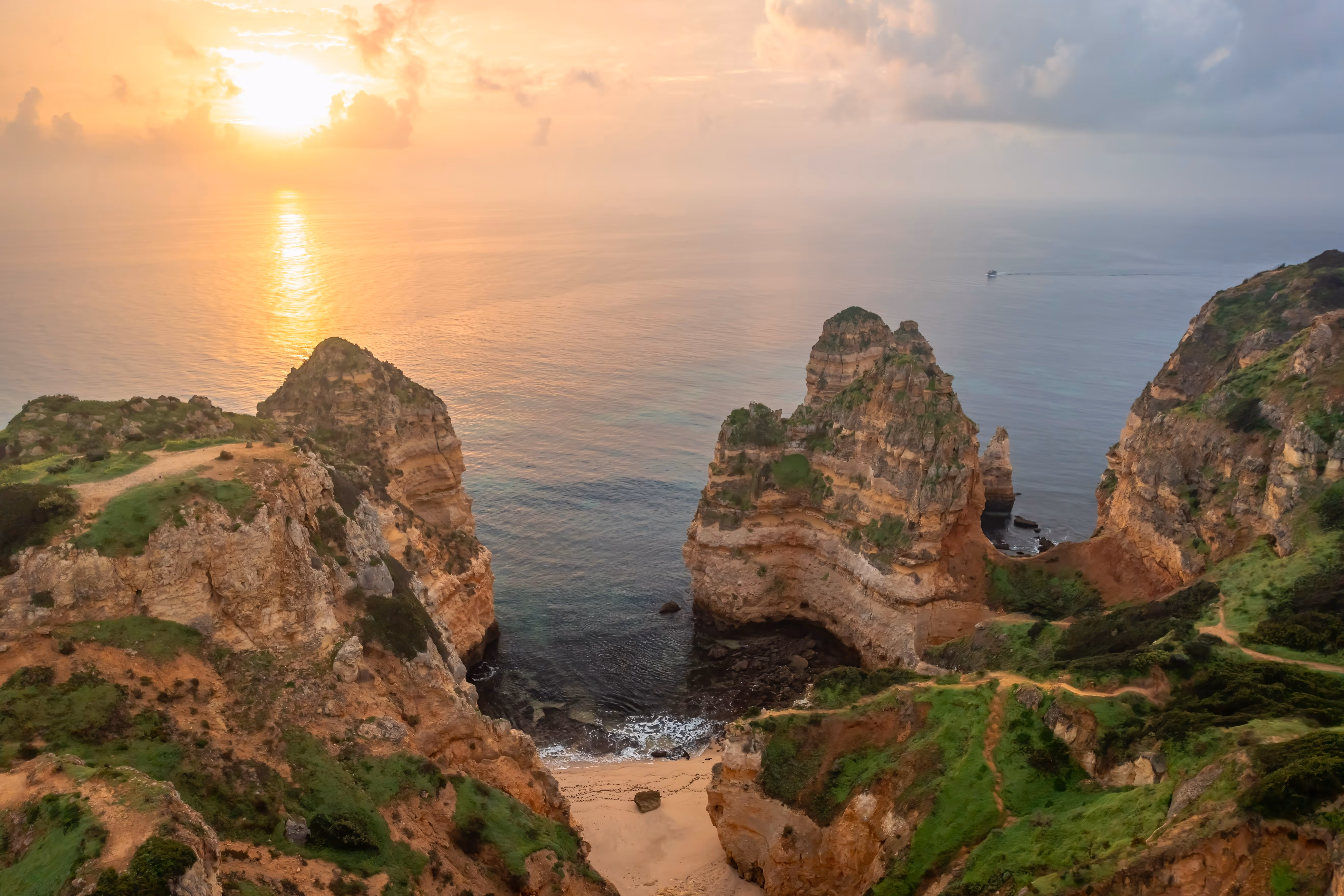 D7 Visa and Golden Visa Portugal: Which visa should you choose?