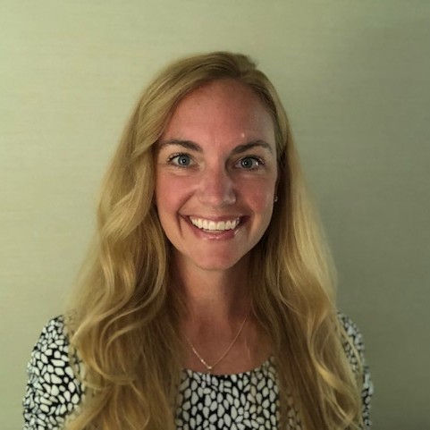 Headshot: Lauren Rollins - Program Manager