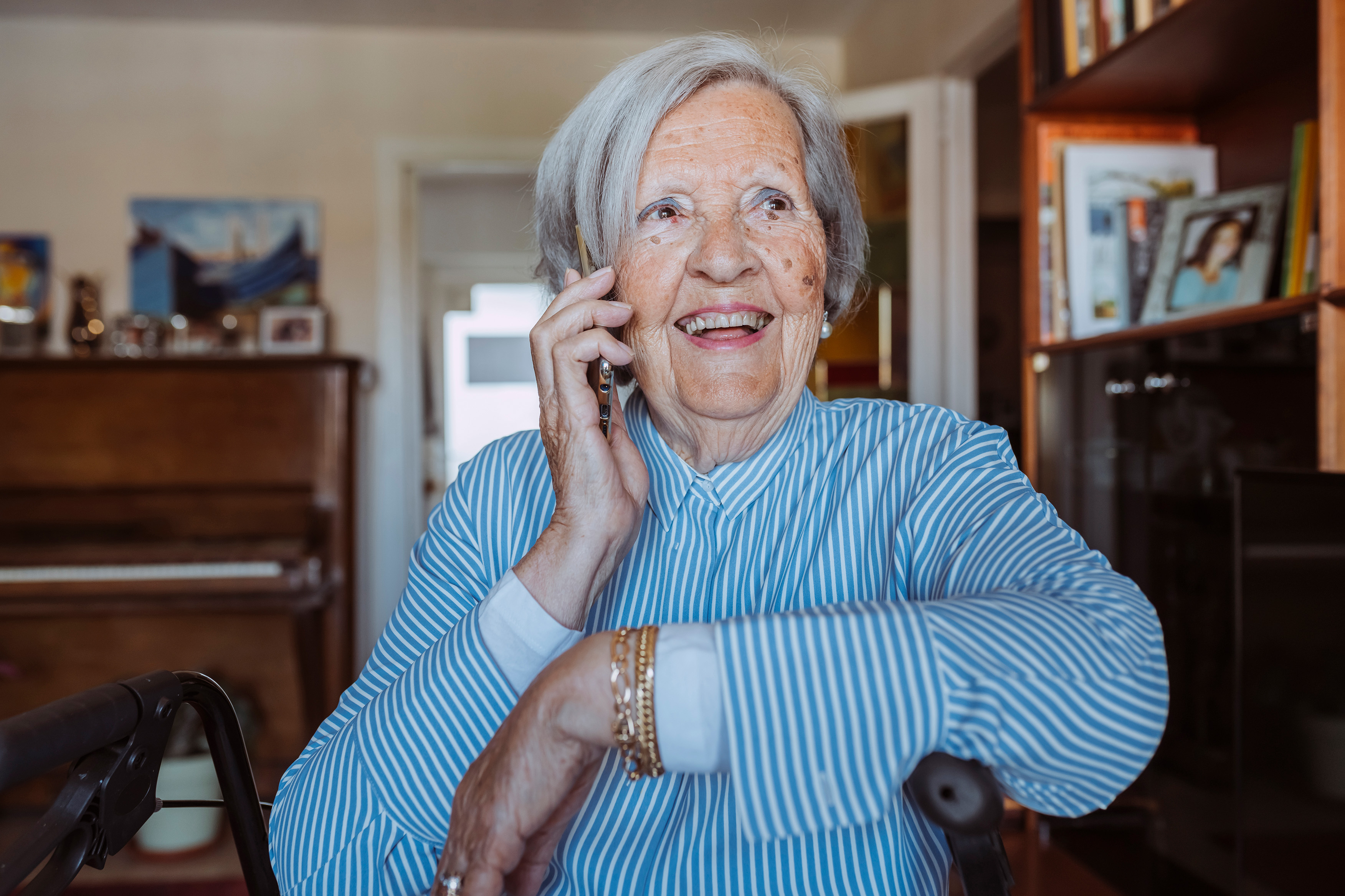 image of a doctor talking to a patient