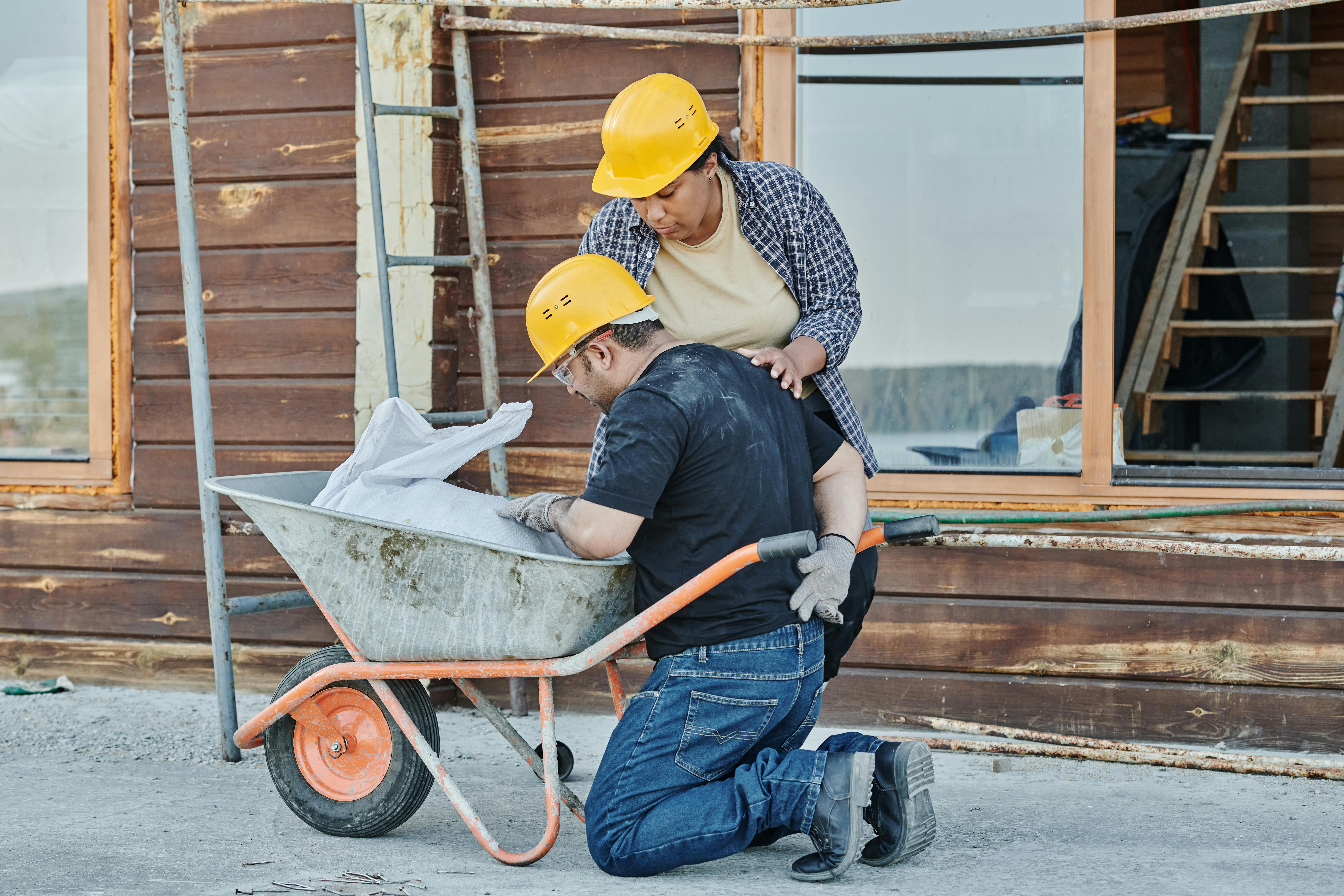 construction-workers-kansas-city-lawyer-family-injured-law-personal-injury-attorney