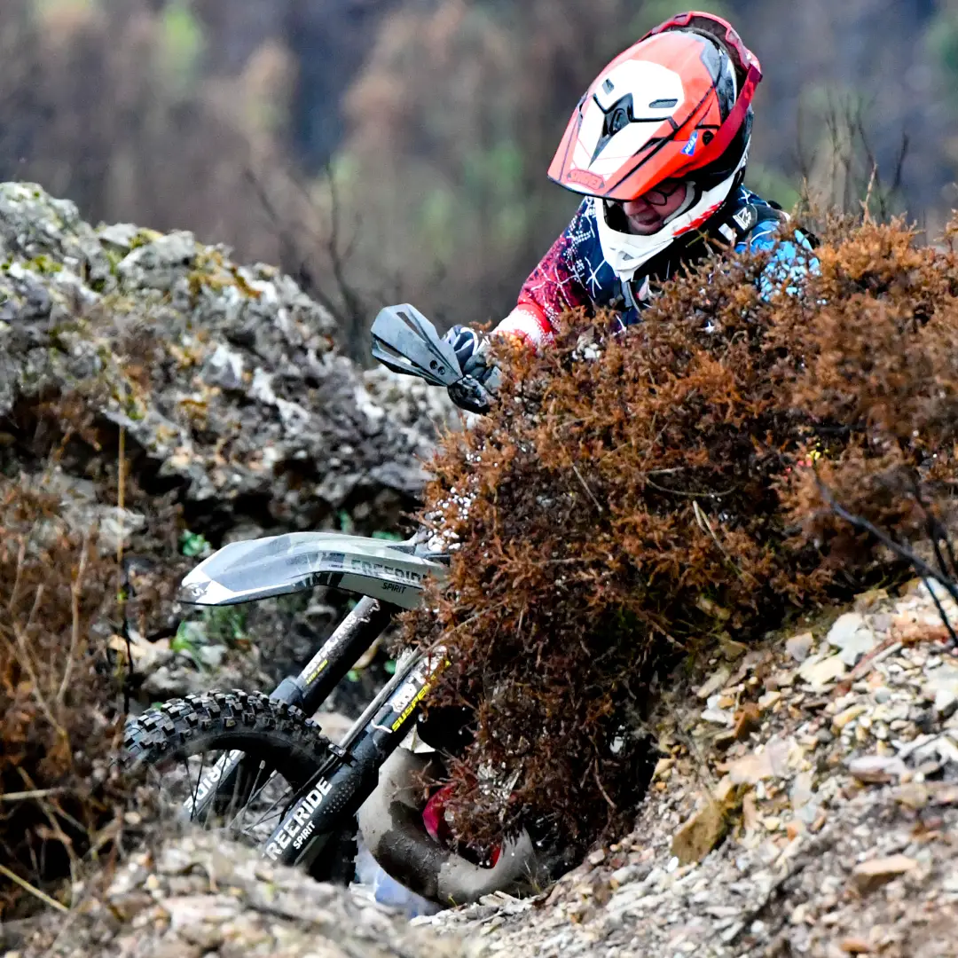 Freeride Spirit rider on the XL Lagares