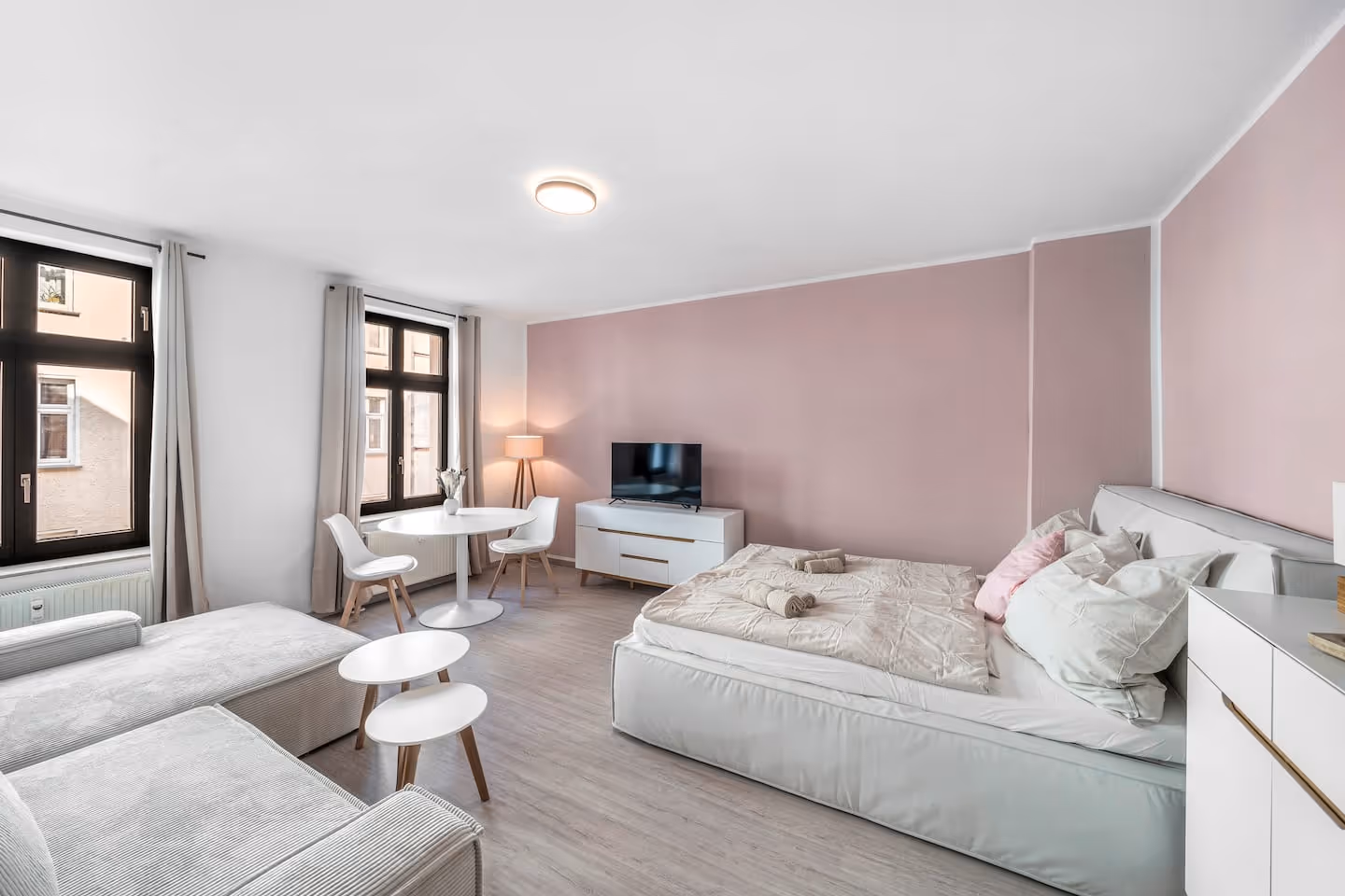 LeHa Stays - Neue Strasse 14 - 2.OG - Schlafzimmer