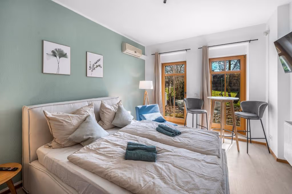 LeHa Stays - Neue Strasse 16a - EG 25qm - Schlafzimmer