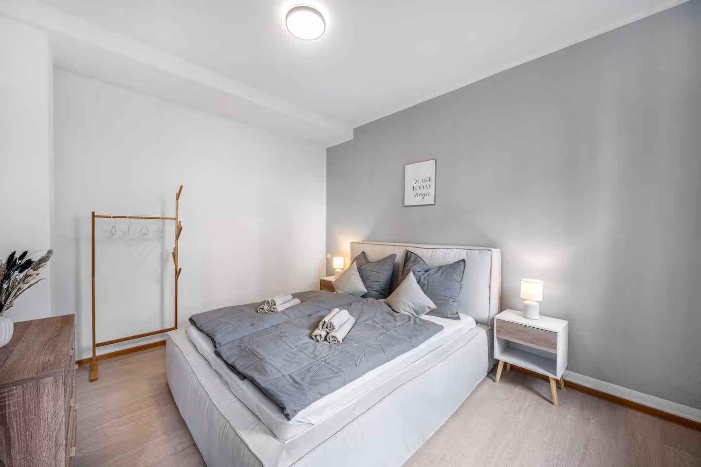 LeHa Stays - Neue Strasse 16a - EG 52qm - Schlafzimmer