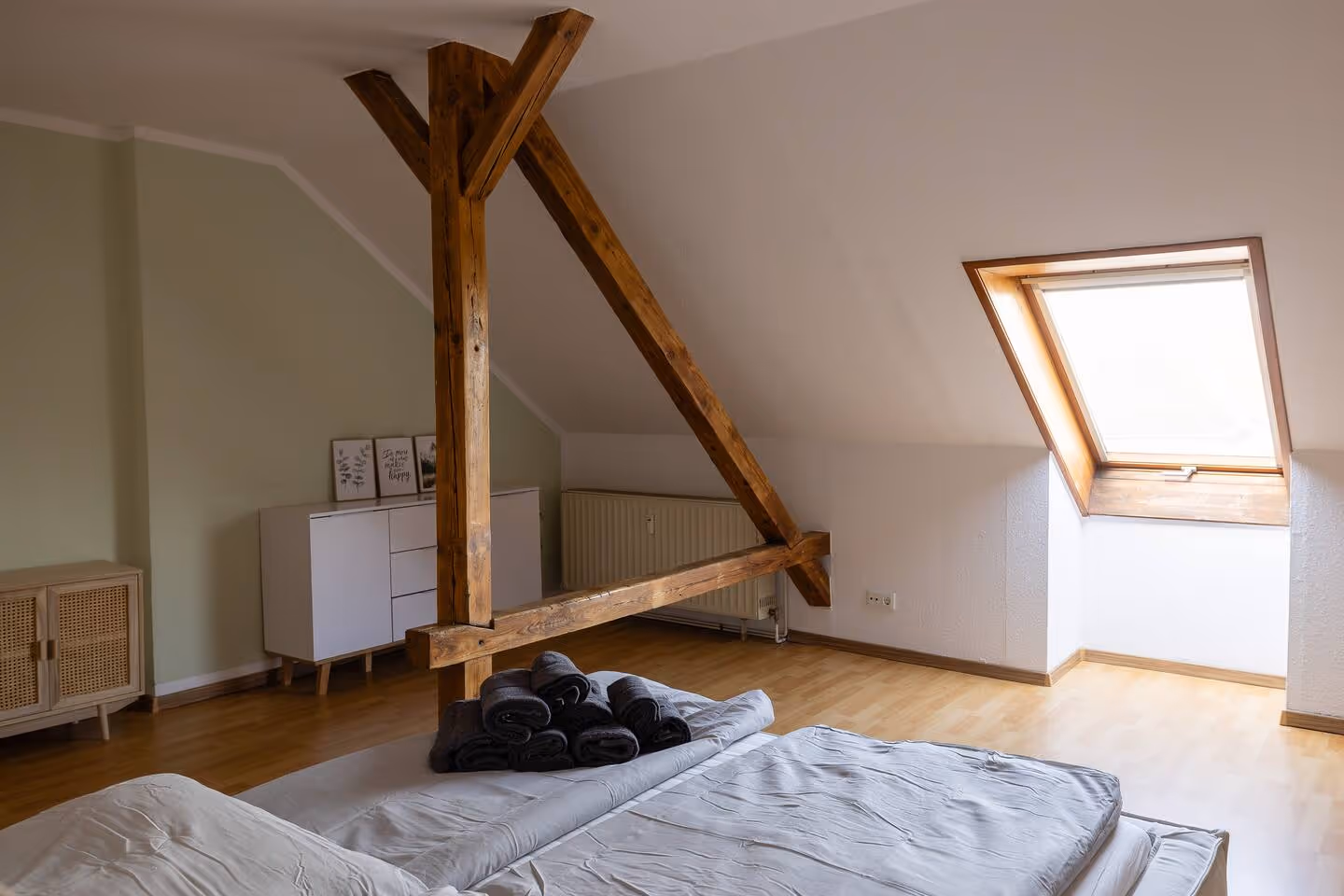 LeHa Stays - Gorki Strasse 129 - DG rechts - Schlafzimmer