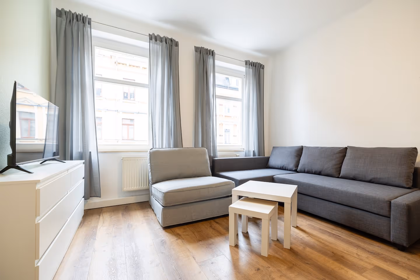 LeHa Stays - Leipziger Strasse 85 - 1.OG - Wohnzimmer