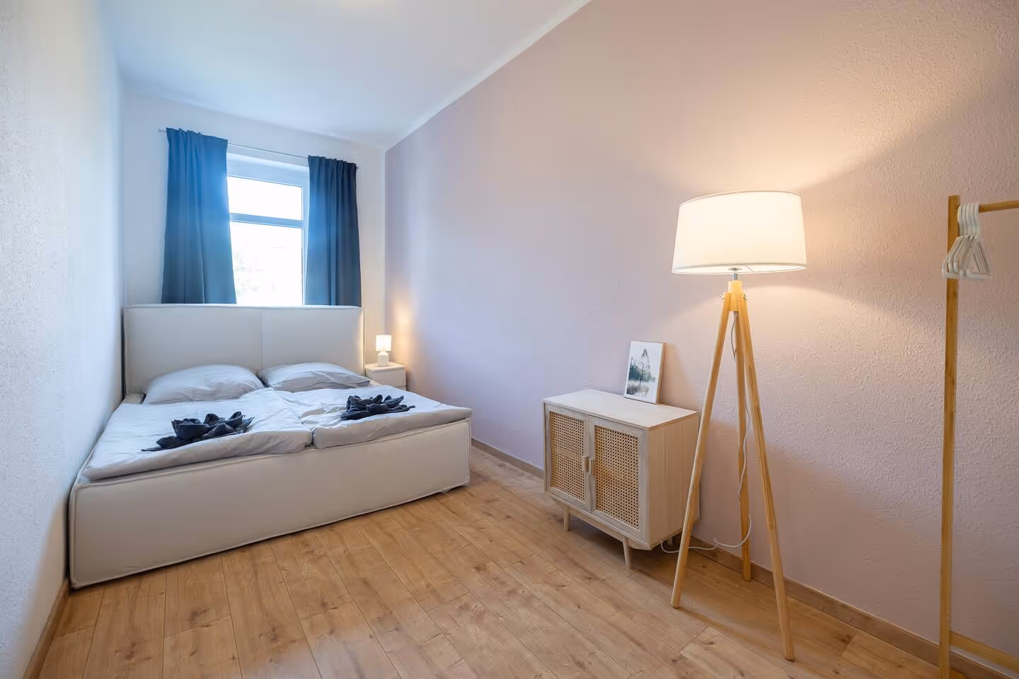 LeHa Stays - Linkel Strasse 35 - 2.OG - Schlafzimmer