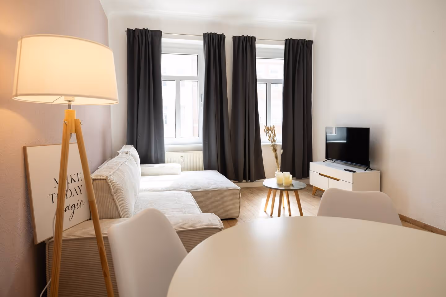 LeHa Stays - Linkel Strasse 35 - 2.OG - Wohnzimmer