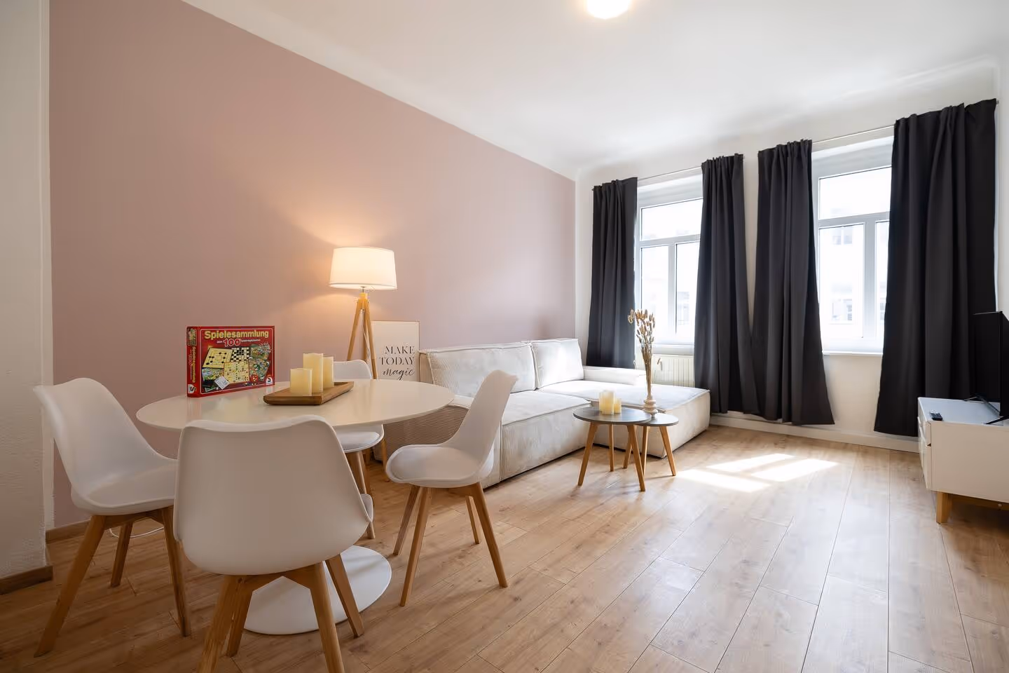 LeHa Stays - Linkel Strasse 35 - 2.OG - Wohnzimmer