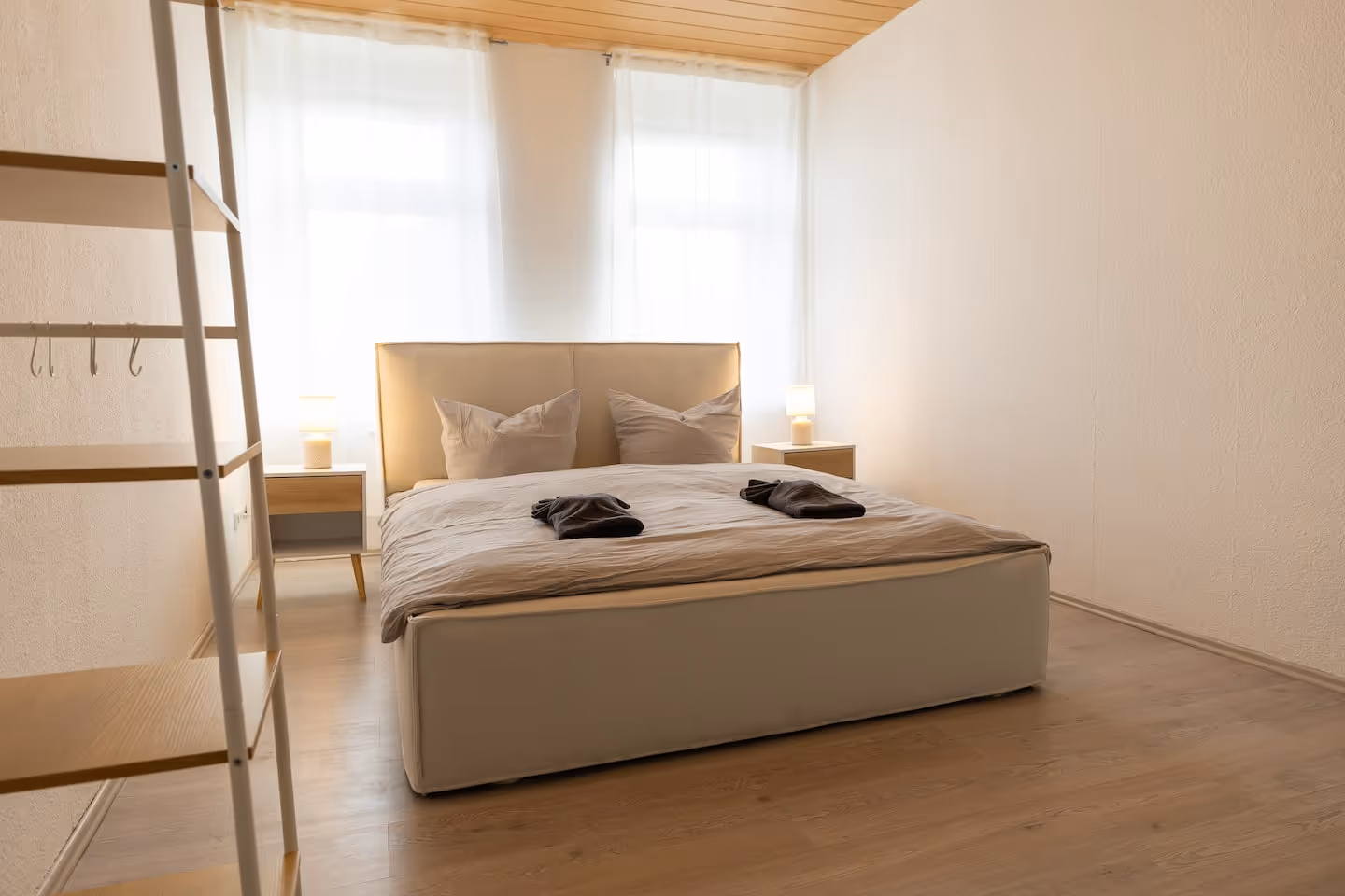 LeHa Stays - Windorfer Strasse 54 - 1.OG - Schlafzimmer