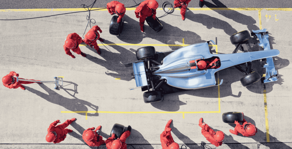 Comme en F1, la performance opérationnelle ne repose pas seulement sur la vitesse, mais sur la précision des outils, la clarté des rôles et l’optimisation des processus.