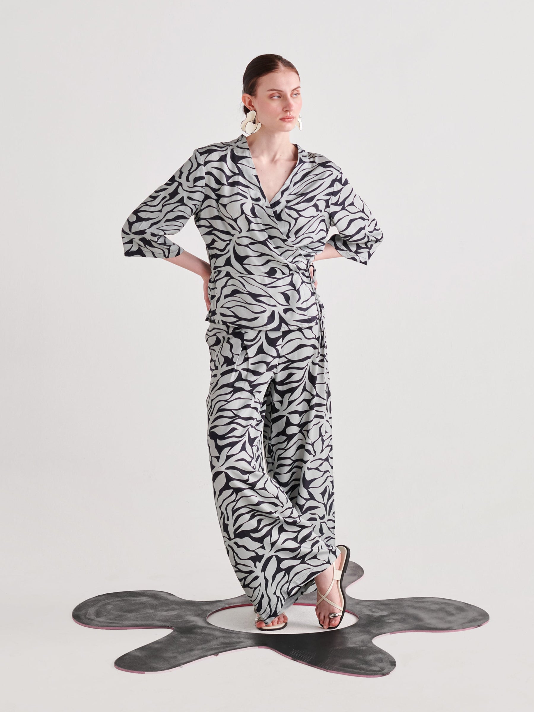 Black Leaf Abstract Tie Co-ord Set