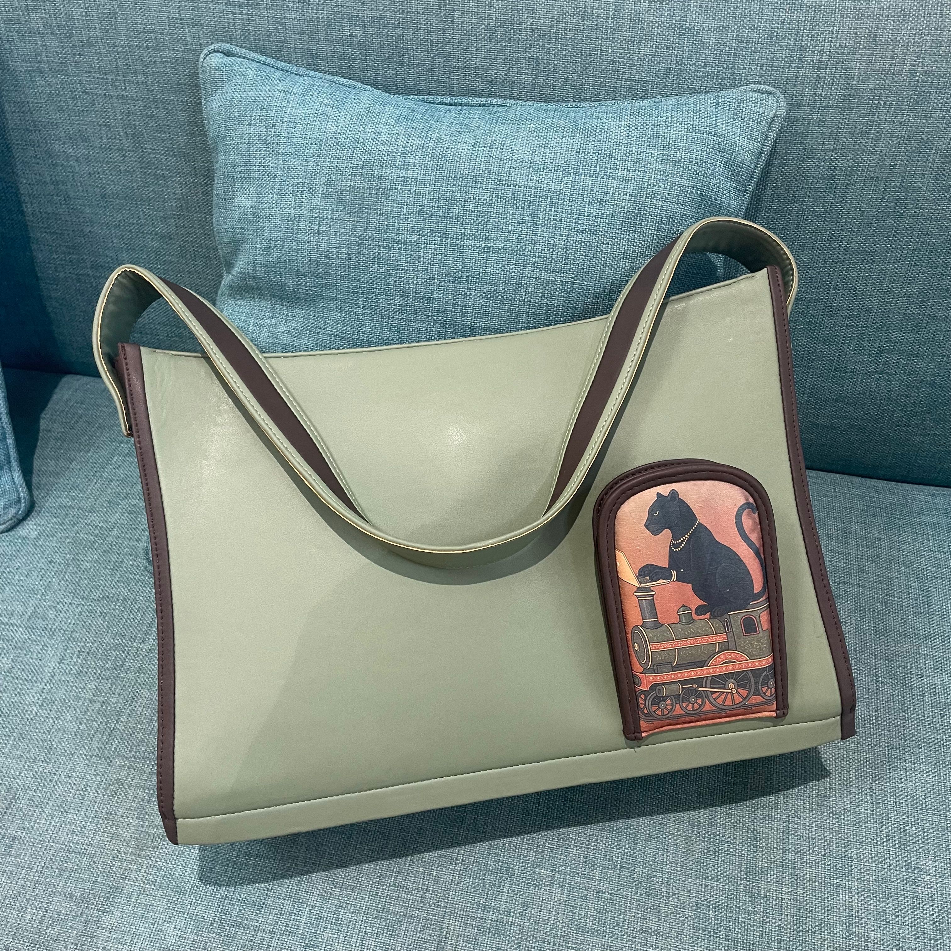 Miss Memsaab (Green)