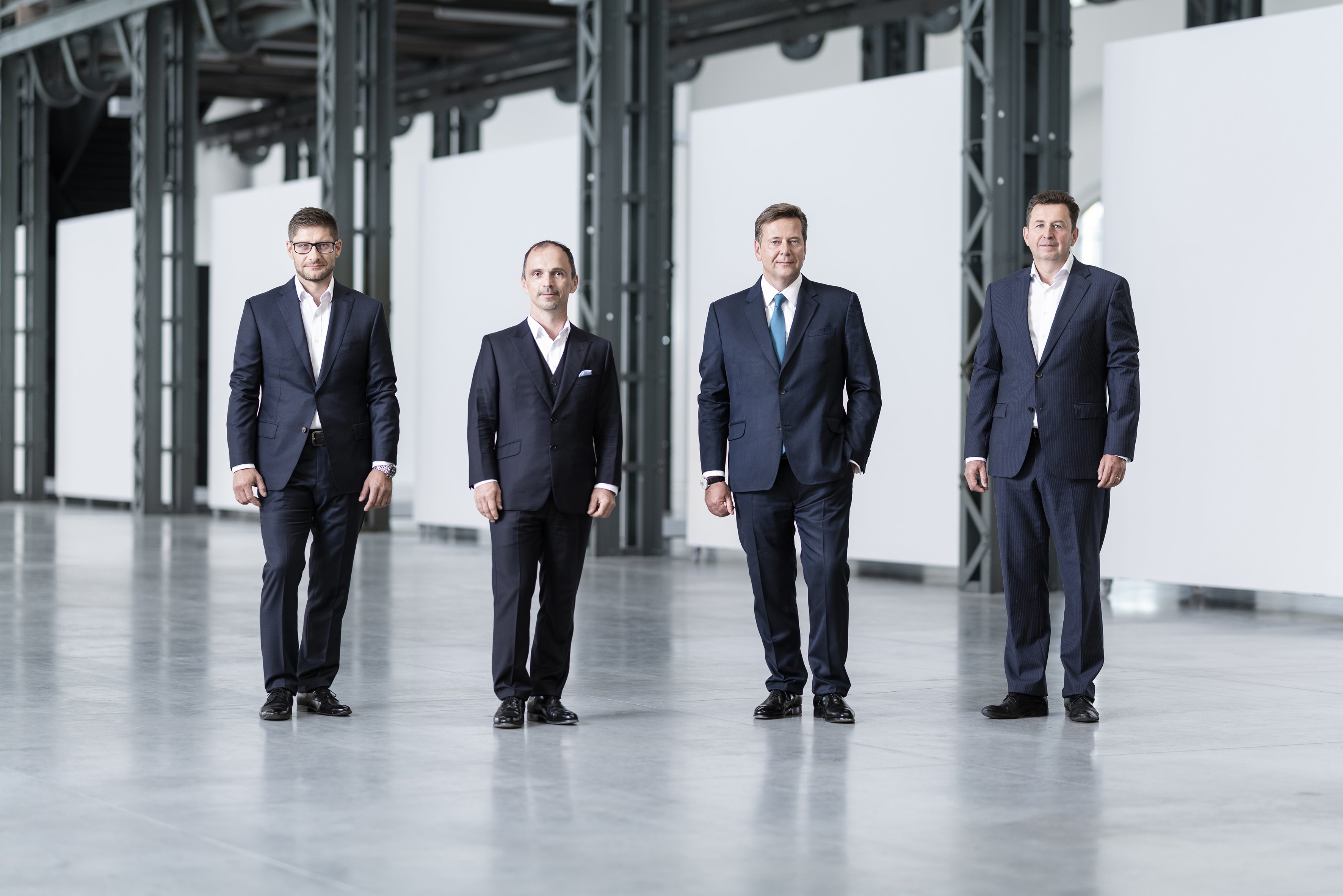 Prodat střechu nad hlavou? Fond miliardáře Faita učí investory i firmy, jak vydělat