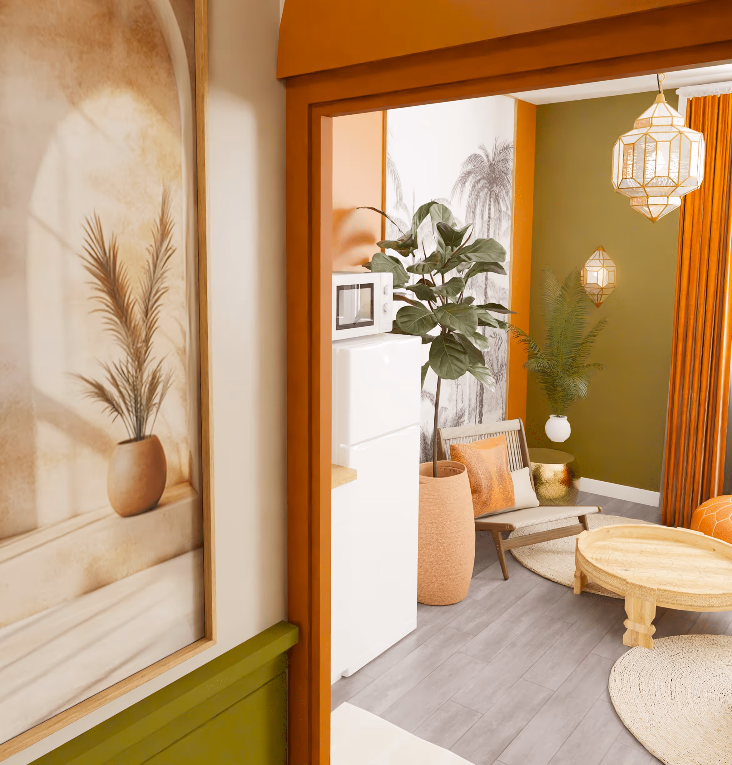 Salle chaleureuse avec déco tropicale, grand tableau de palmiers et citronnier en pot