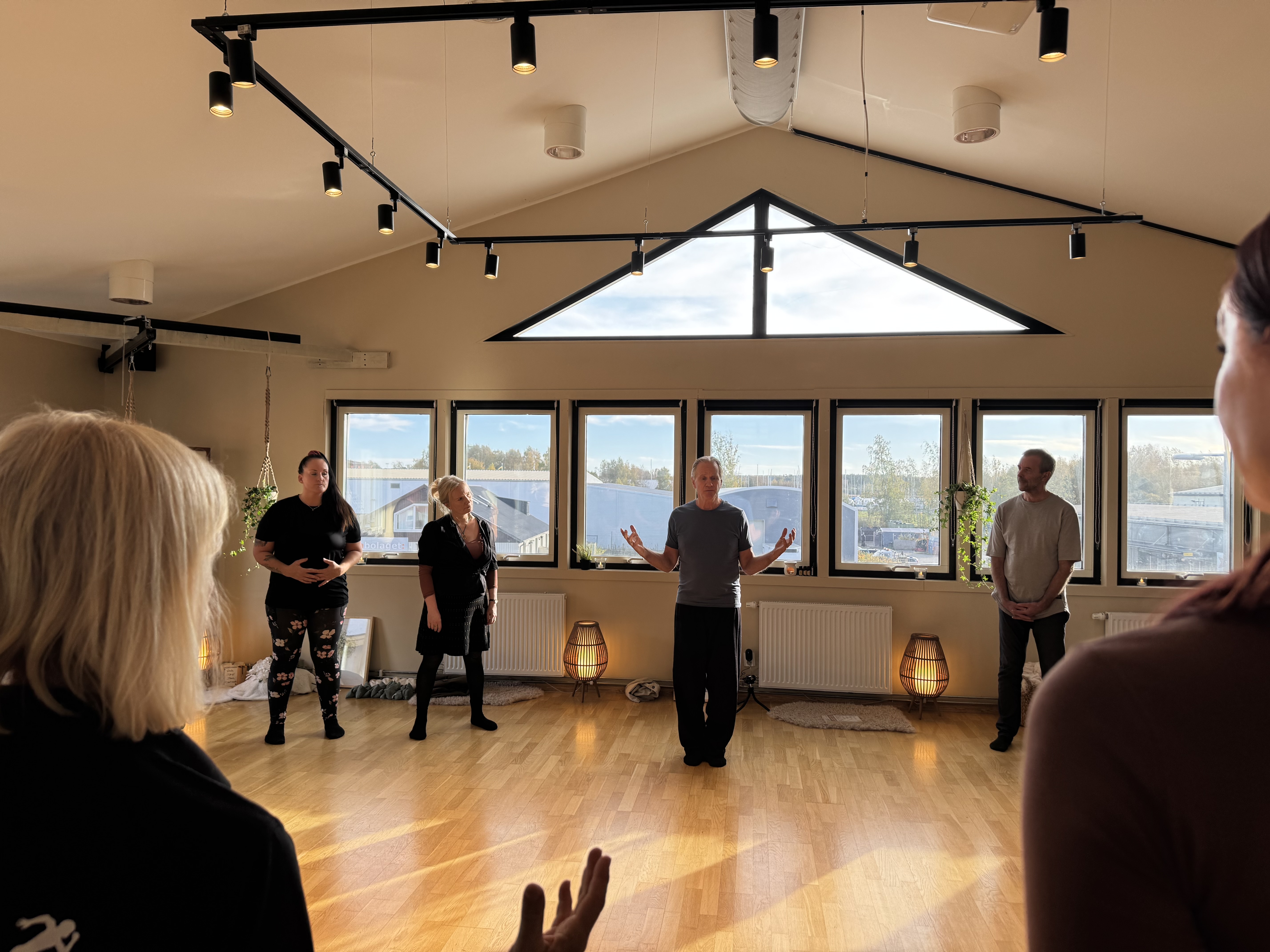 Image of Don i a blue collar shirt