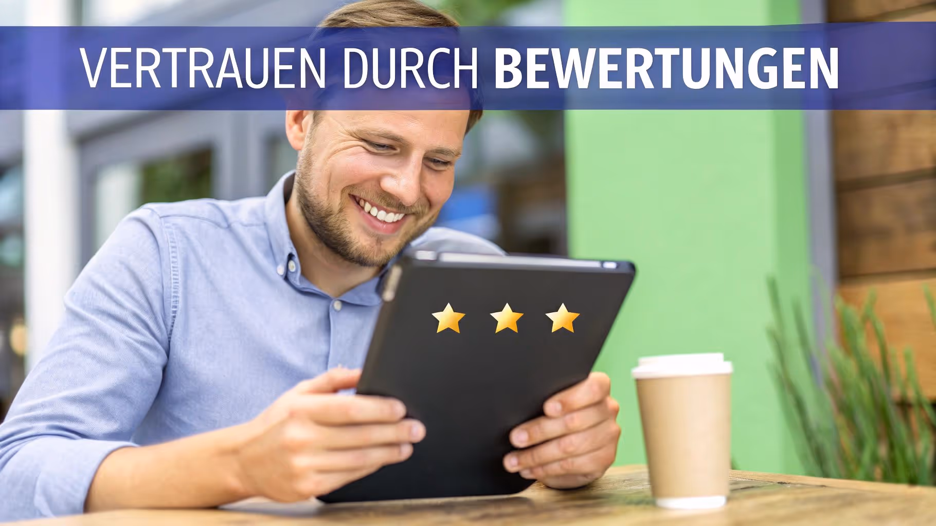 Ein Bild, das fünf leuchtend gelbe Sterne zeigt, die Kundenzufriedenheit symbolisieren, vor dem Hintergrund eines lokalen Geschäfts.