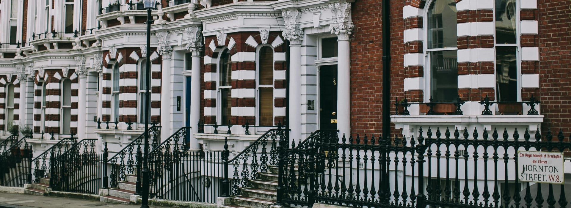 english row of houses UK