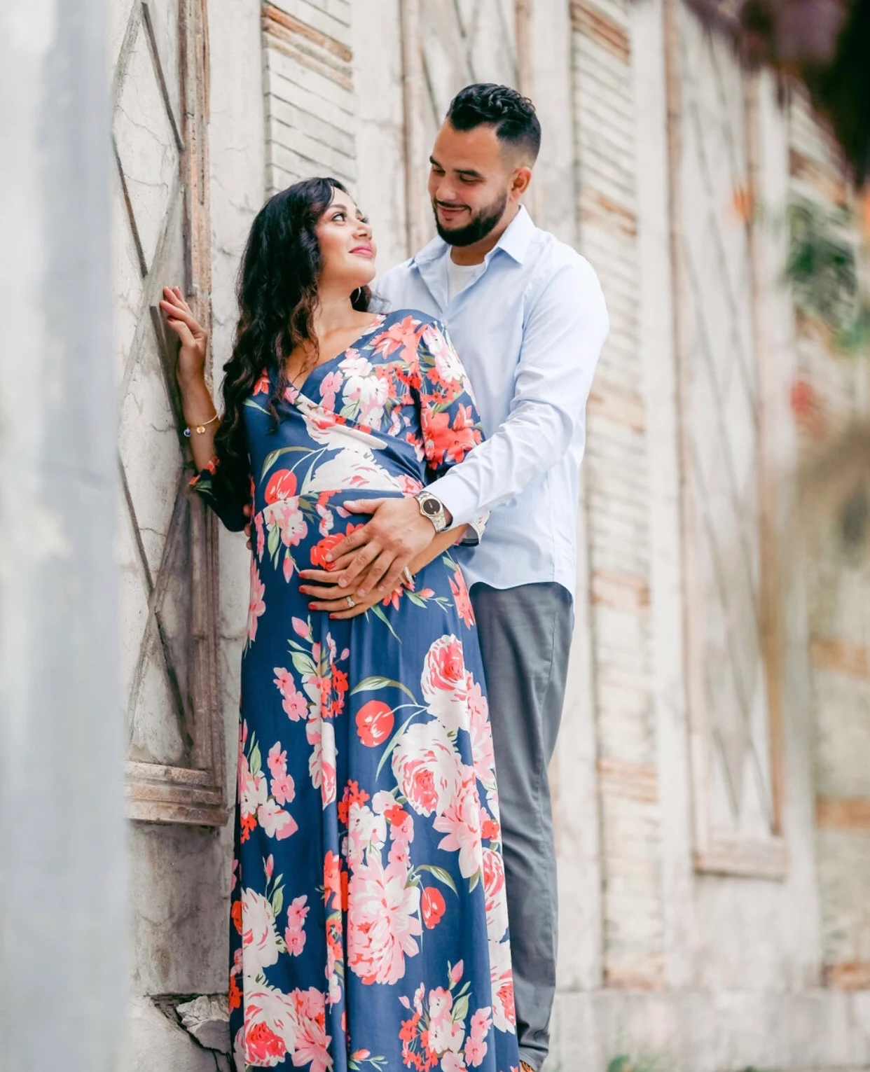 couples maternity photo. 