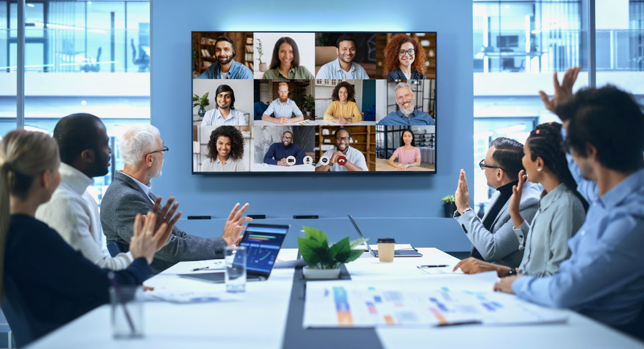 Hybrid working - video in HR
