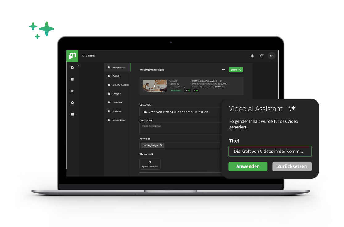Ein Laptop zeigt die Videoverwaltung mit KI-Assistent, der den Videotitel „Die Kraft von Videos in der Komm...“ vorschlägt.
