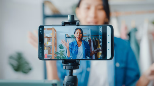 Top Livestreaming Plattformen & Apps im Vergleich für Unternehmen