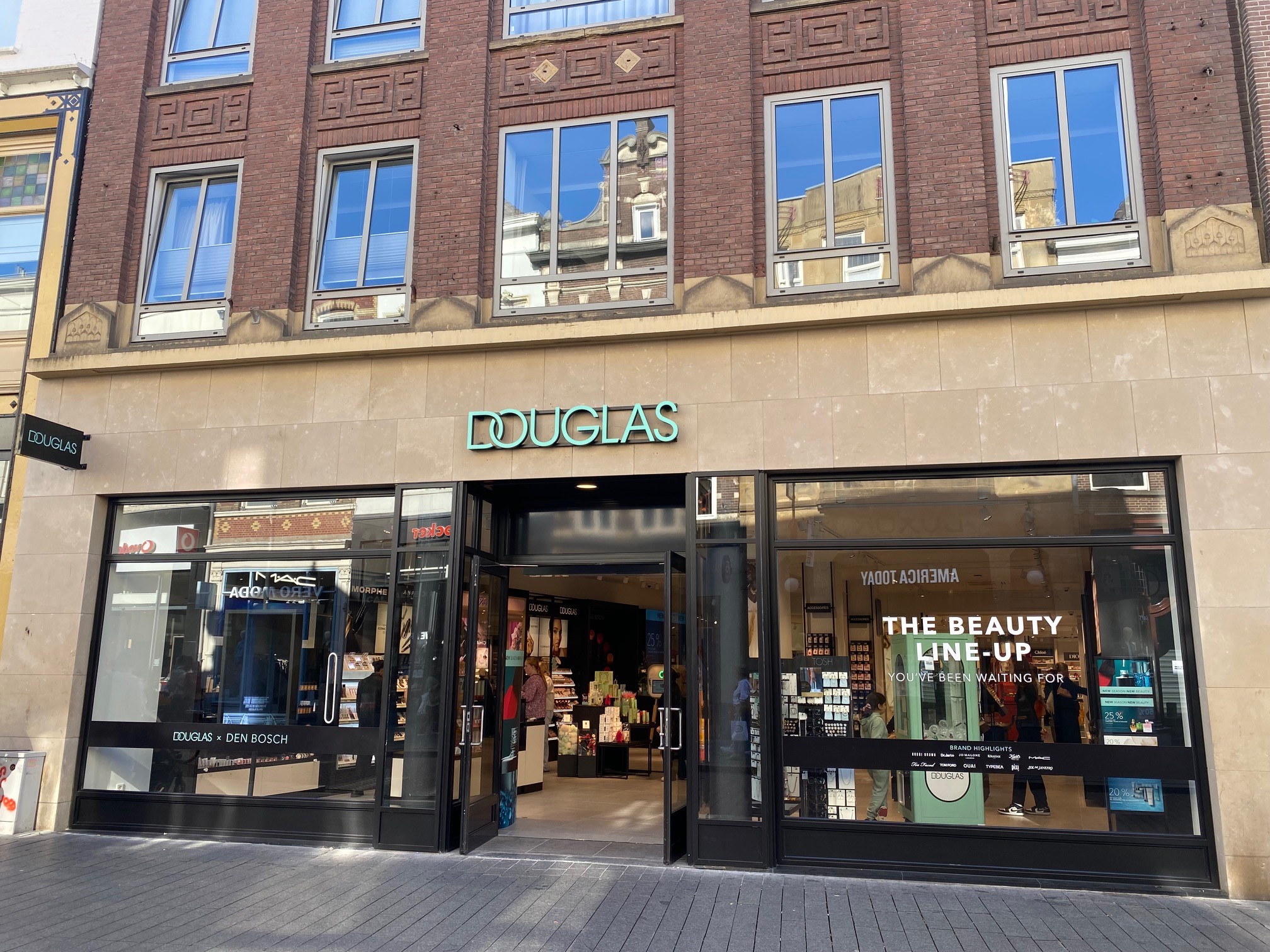 Douglas huurt winkelruimte in binnenstad Den Bosch