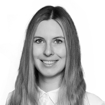 Portrait Leona Hutchinson