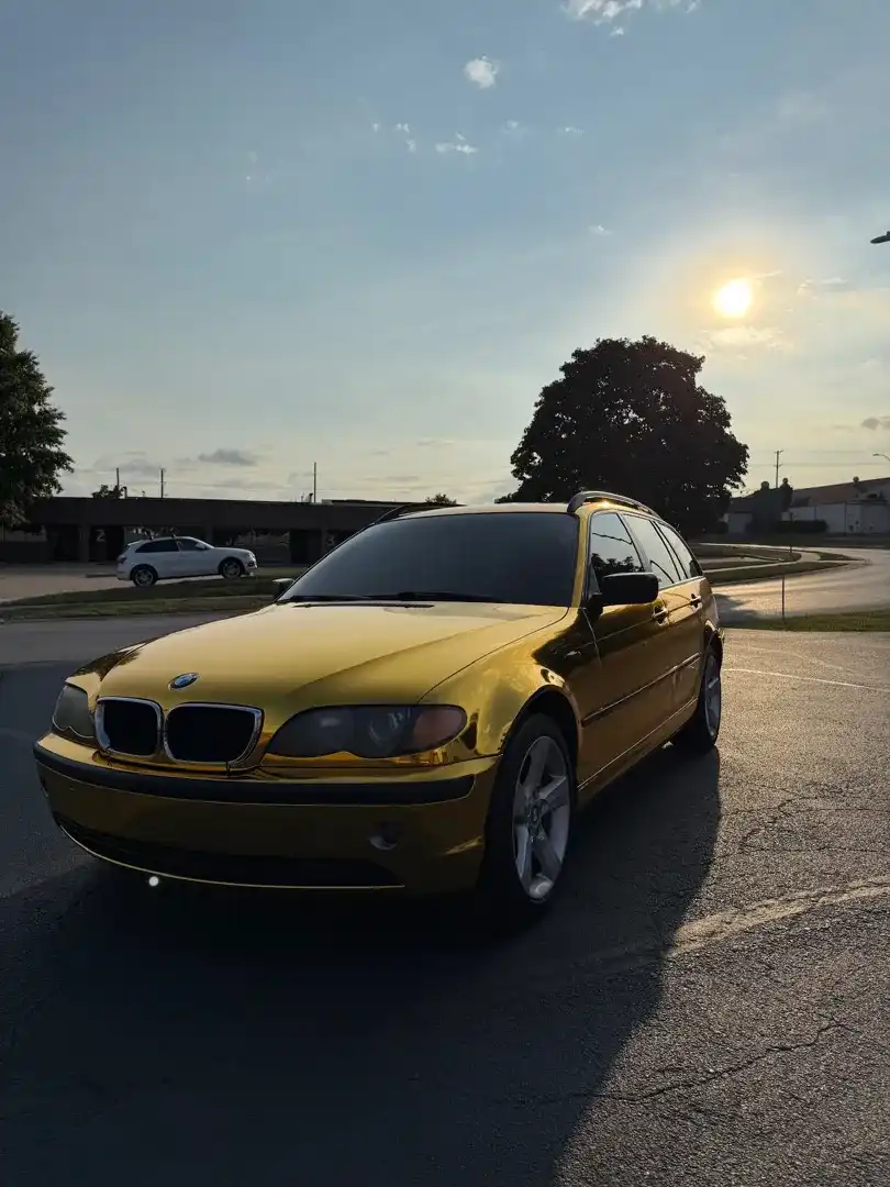 This stunning custom vehicle project features a sleek design enhanced by a high-quality ceramic coating, showcased by Layrite Customs in Liberty, MO.